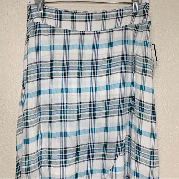 NWT a.n.a Size 6 Green Naples Stripe Faux Wrap Skirt - Picture 5 of 14